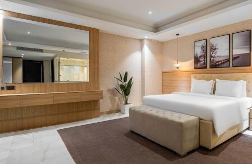 Lekki Phase 1 Hotel | Charles Fancy