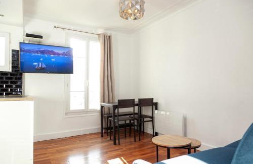 Quartier de Rochechouart Apartment | Charmant appartement - 4 couchages à proximité d'Opéra et des métros