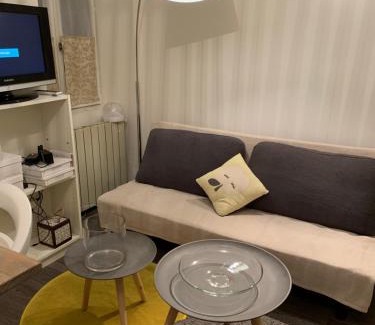Vierzon Apartment | Charmant Logement en ville à Vierzon
