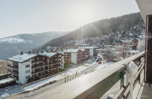 Saint-Pierre-de-Clages Apartment | Charmant studio avec une vue imprenable