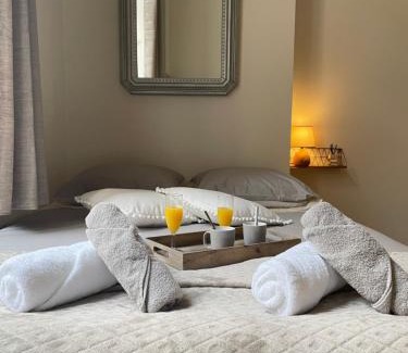La Celle-sous-Gouzon Apartment | Charmant studio neuf centre-ville Libourne