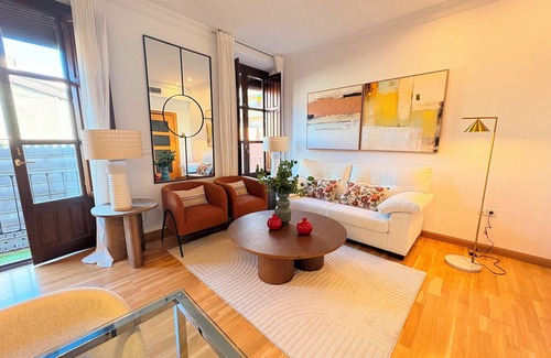 Centro - Sagrario Apartment | Charming 1bedroom Apt. in Granada. San Agustín