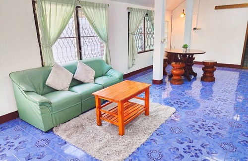 San Pu Loei House | Charming 2-bedroom house in peaceful Chiang Mai with WiFi, AC
