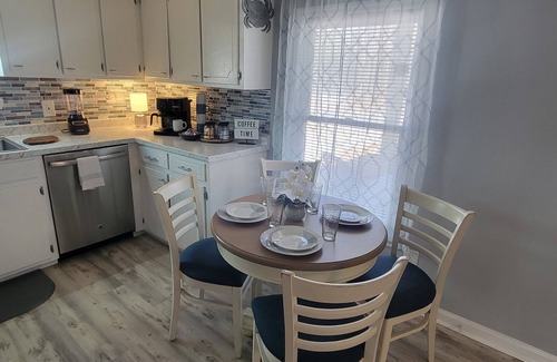 Garden City Cottage | Charming, 2-bedroom family cottage at the Beach in beautiful Murrells Inlet, SC!
