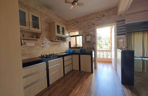 Varca Apartment | Charming 2-bedroom apartment 5 mins from Beach with WiFi, AC in wonderful Varca