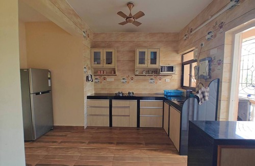 Varca Apartment | Charming 2-bedroom apartment 5 mins from Beach with WiFi, AC in wonderful Varca