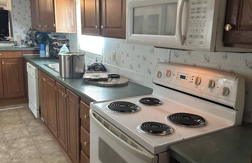 Wickliffe House | Charming 3-bedroom mobile home with WiFi, AC in quaint Ventress