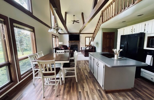 East Leroy House | Charming and Quiet House in Battle Creek on Private 7 acres!