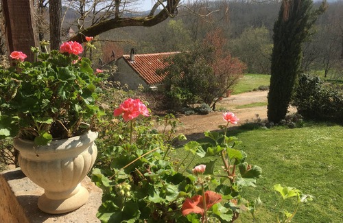 Mauroux Cottage | Charming authentic cosy cottage in the heart of the Quercy countryside