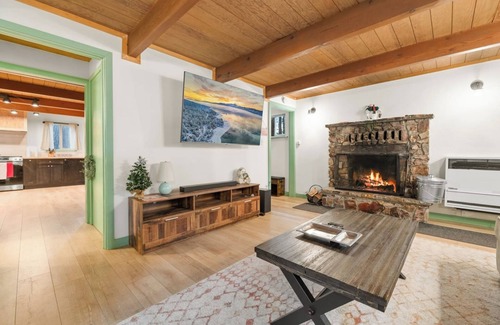 Big Bear Lake Cabin | Charming Cabin Escape