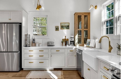 Downtown House | Charming Columbia Home - walking distance to downtown and the Arts Districtnn