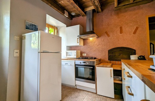 Le Menoux Cottage | Charming Home with Heated Pool, Hot Tub, and Private Garden in Le Menoux