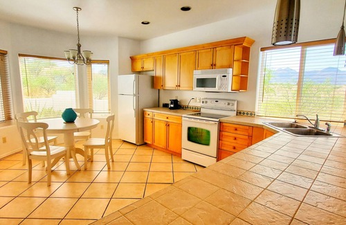 Rio Rico House | Charming home with stunning views!