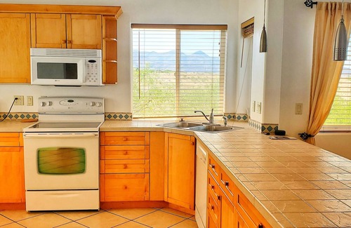 Rio Rico House | Charming home with stunning views!