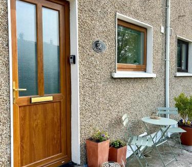 Fermoy Apartment | Charming, Modern Masonette in Heart of Fermoy River Town