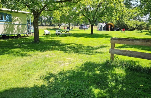 Trezelles Ski Chalet | Charming Tiny House in a quiet location, close to nature, Vichy and Moulins and Le Pal