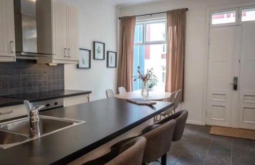 Alesund House | Cheap Room in The Heart of Brosundet