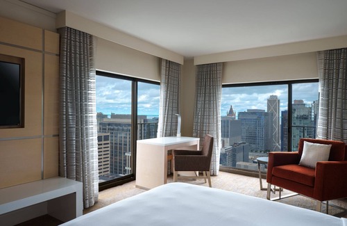 Magnificent Mile Hotel | Chicago Marriott Downtown Magnificent Mile