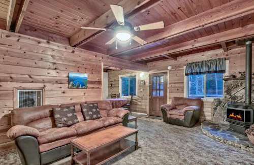 North Upper Truckee House | Cholula Chalet 811C