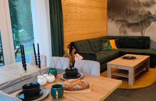 Jelesnia Ski Chalet | Chwilo Trwaj dom z jacuzzi i kominkiem z widokiem na góry Korbielów Pilsko