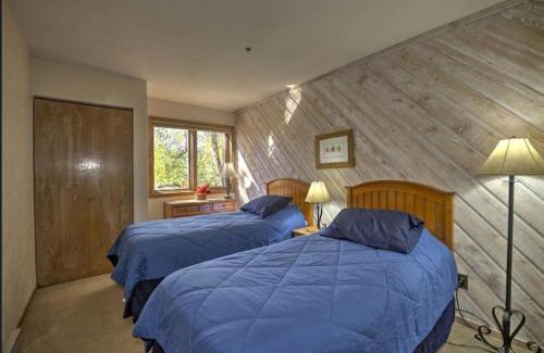Historic District Apartment | Cimarron Chalet by Ski Country Resorts