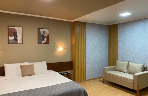 Centro Historico Hotel | City Hotel- Orla do Guaíba, Parque Harmonia, Mercado Público
