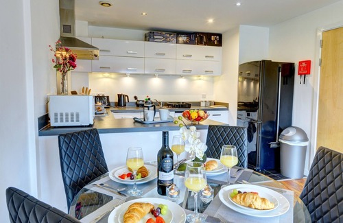 Northampton Apartment | Citycentre - 2Br - Free Parking - Wifi - 2baths