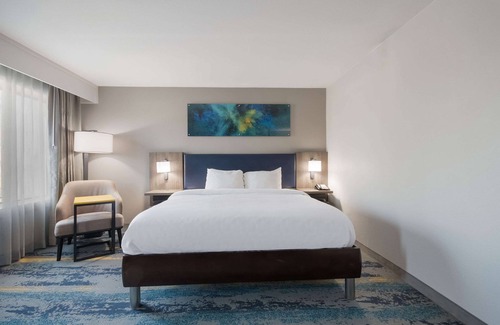 Wheatland Hotel | Clarion Pointe OKC Airport