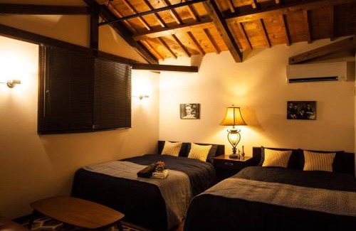 Urasoe Villa | Classical Japanese style&Modern house Chill out囲炉裏