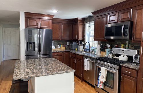 Marstons Mills House | Clean, Hidden gem/sunlit sunroom. Quiet area yet still near local attractions