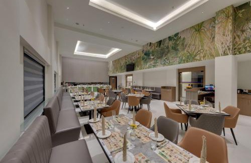 Shirur Hotel | Click Collection Shikrapur, Ranjangaon