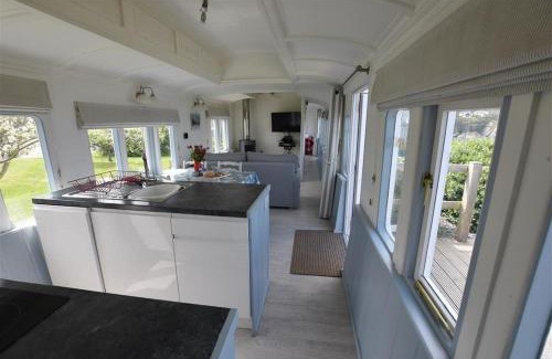 Aberporth House | Clifftop Carriage