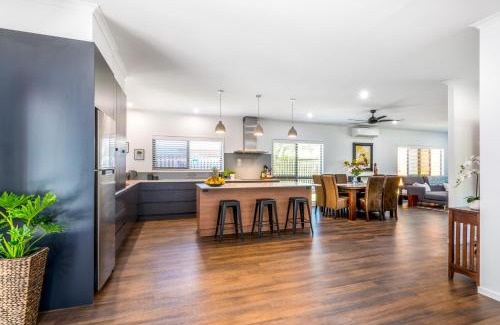 Clifton Beach House | Clifton Cove Cairns Paradise