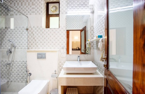 Vagator Hotel | Cochichos Resort