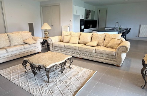 Wallan House | comfort, serenity, and family togetherness await
