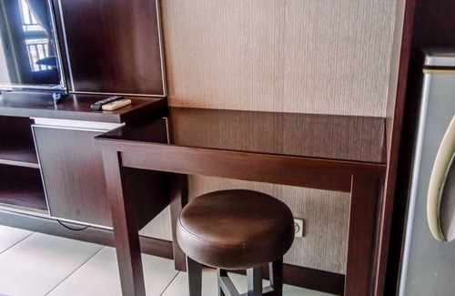 Tangerang Apartment | Comfortable Studio Room near Airport at Skylounge Tamansari Apartment
