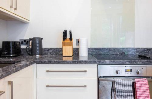 Islington Apartment | Comfy 2-Bed Flat On Upper St - Next To Tube