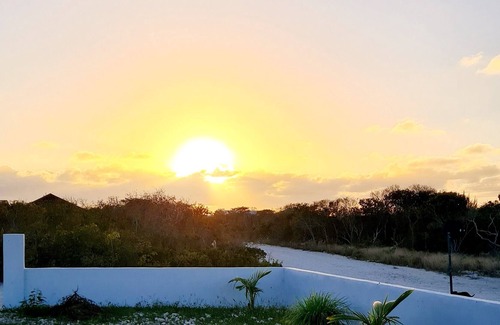 Juba Sound House | Comfy Caicos Rest Nest 1 bedroom