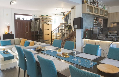 Oroklini Villa | Comfy room with sea view in Villa private pool fitness room in adorable Oroklini