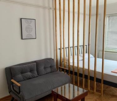 Medijana Apartment | Comfy Studio - 1 minute walk to Delta Planet