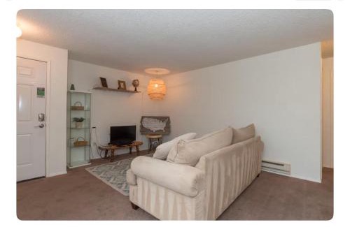 Kent Apartment | Contemporary Marine 2bed 1bath apartment in Kent
