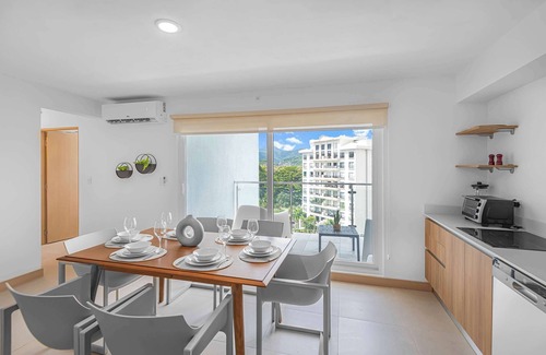 Barrio Santa Lucia Condo | Contemporary Viva Jaco Residences Suite with Pool