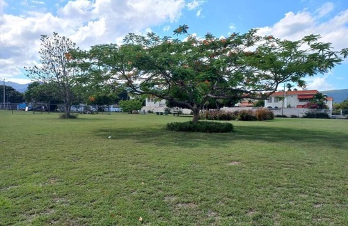 Mona Heights Apartment | Conveniently located Mona Studio Apartment