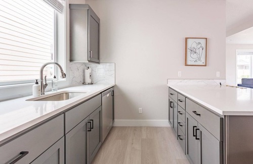 Hillsboro House | Cool Hillsboro 4BR, by Blueground