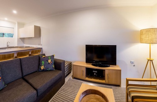 Palm Cove Apartment | Coral Coast Apartments Palm Cove AVC