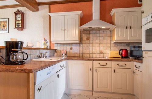 Barneville-Carteret House | Cosy apartment in villa for 4 guests with WIFI, TV, terrace and panoramic view