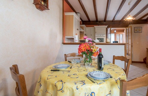 Barneville-Carteret House | Cosy apartment in villa for 4 guests with WIFI, TV, terrace and panoramic view