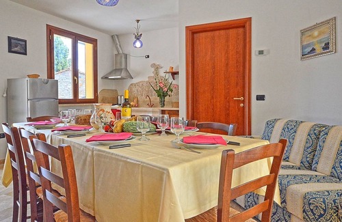 Monteverdi Marittimo Apartment | Cosy apartment for 8 guests with pool