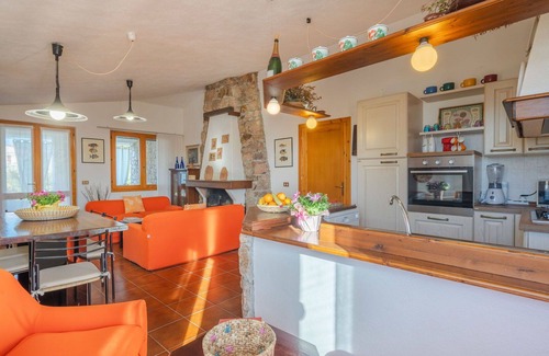 Paduledda Apartment | Cosy apartment for 6 guests with WIFI, A/C, TV and terrace