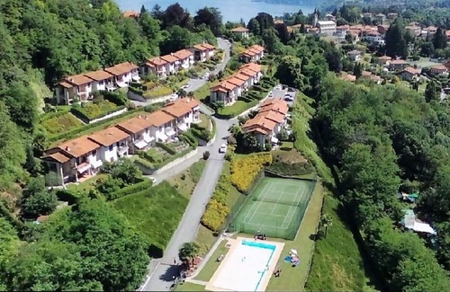Castello Apartment | Cosy apartment for 4 people with pool, TV, balcony and parking